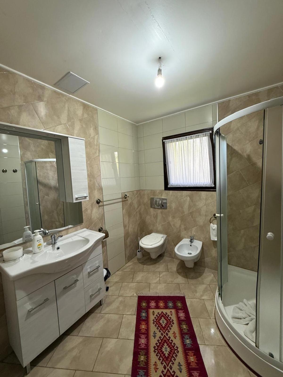 Casa Dunca Lodge *